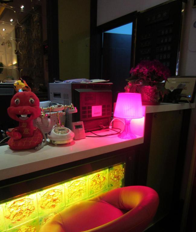 Jiujiu Holiday Hotel Shanghai Exterior foto